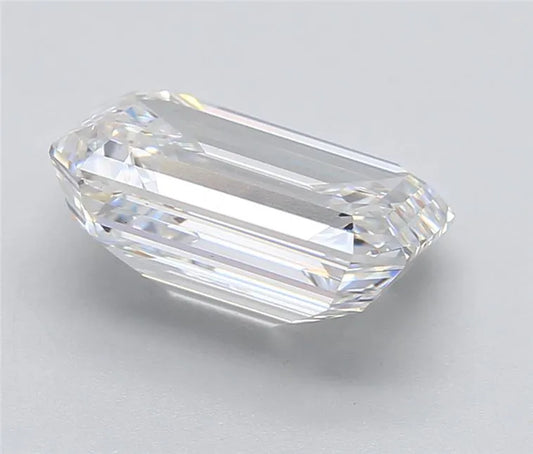 2.92 Carats EMERALD Diamond