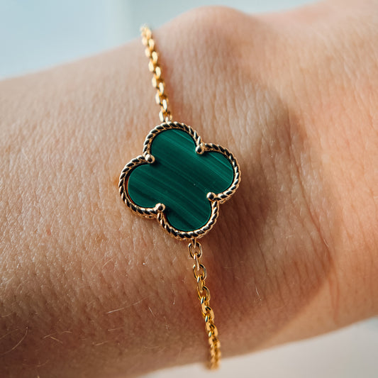 Bassali - 14K Yellow Gold Bracelet with Single Malachite Clover