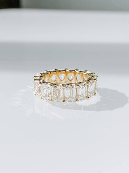 ROSET Opulence 18K Yellow Gold and Emerald Cut Diamond Eternity Ring