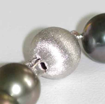 Royal Pearl Tahitian Pearl Ball Clasp Necklace