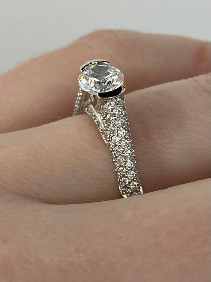 Roset 18K Gold Engagement Ring